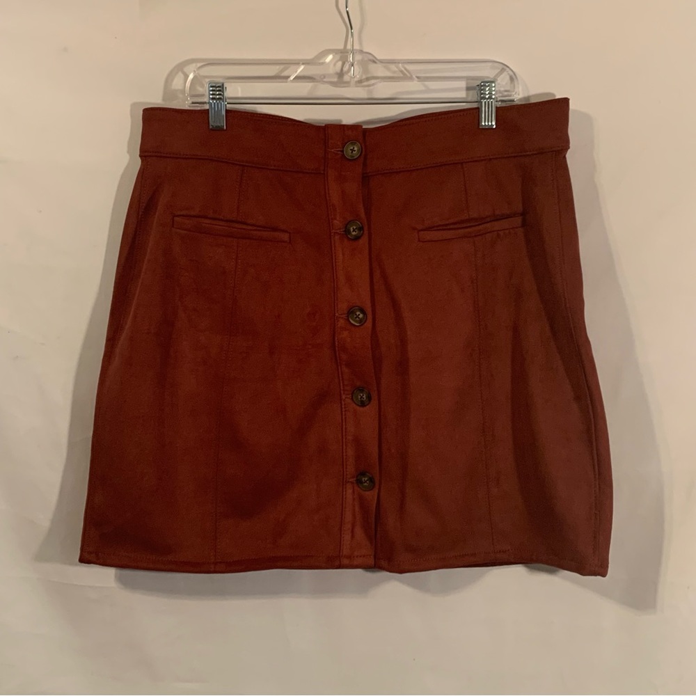 Maurice’s Women’s Maroon Button Up Skirt Size 18.